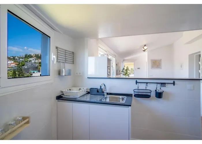 The Sunny Ii * 丰沙尔